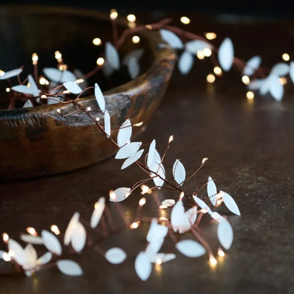 Snow Leaf Cluster - Battery Powered