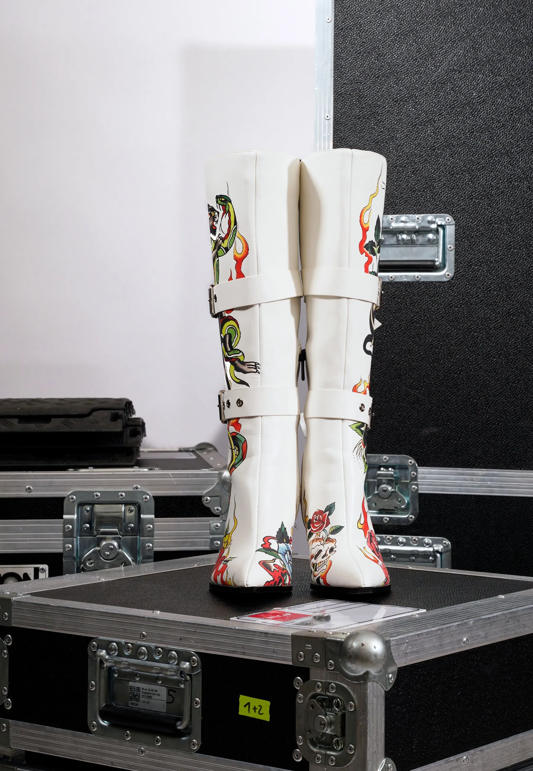 Tattoo Belt Boot - White